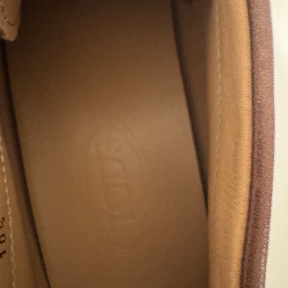 Tod's Tan Leather Slip-On Loafers - Picture 5 of 13